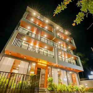 Limeshine - Airport Transit & Residences Hotel Katunayaka