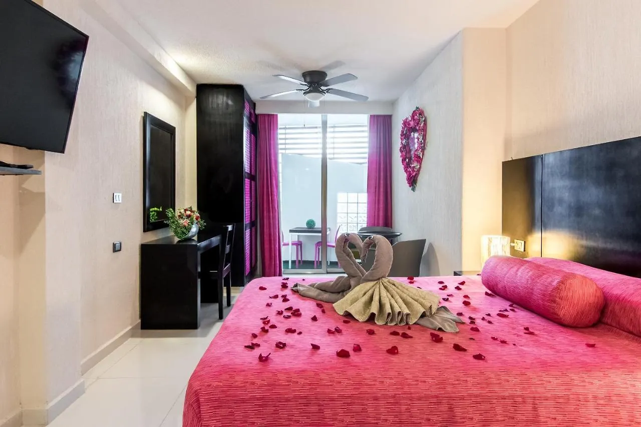 פלאייה דל כרמן Suites Corazon 3*, פלאייה דל כרמן מקסיקו